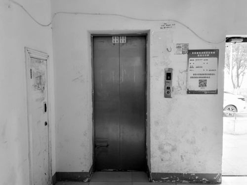 17年電梯頻出故障，業主驚魂的“任性下墜”